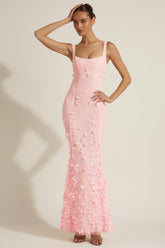 Vestido corsé con escote suave, apliques adornados, en rosa