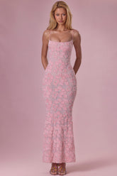 Vestido maxi con cuello cuadrado adornado en rosa claro