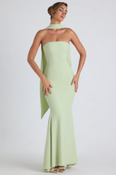 Vestido sin tirantes con detalle de bufanda en verde primavera
