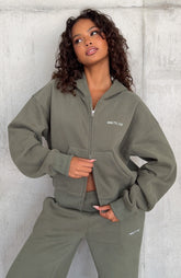 Sudadera con capucha Boxy con cremallera frontal color caqui - Prueba de manejo