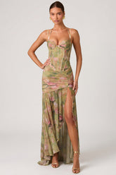 Vestido largo asimétrico con corsé fruncido en estampado floral multicolor