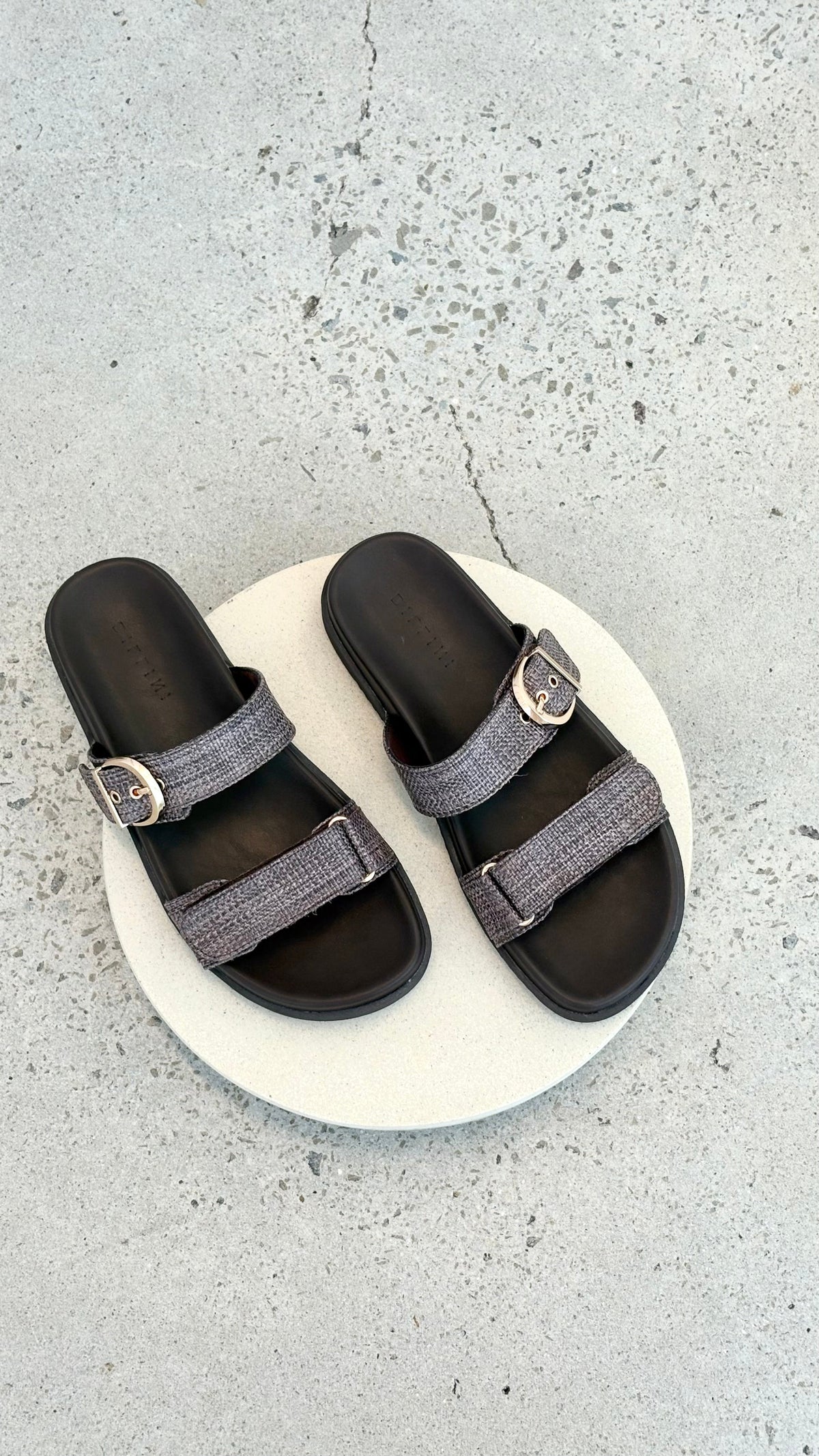 Aggie Slide - Chocolate Raffia
